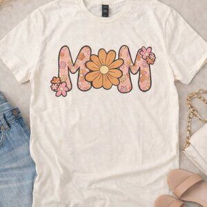 Floral Mom Graphic T-Shirt Cream Short Sleeve Tee Retro Boho Style Size Medium